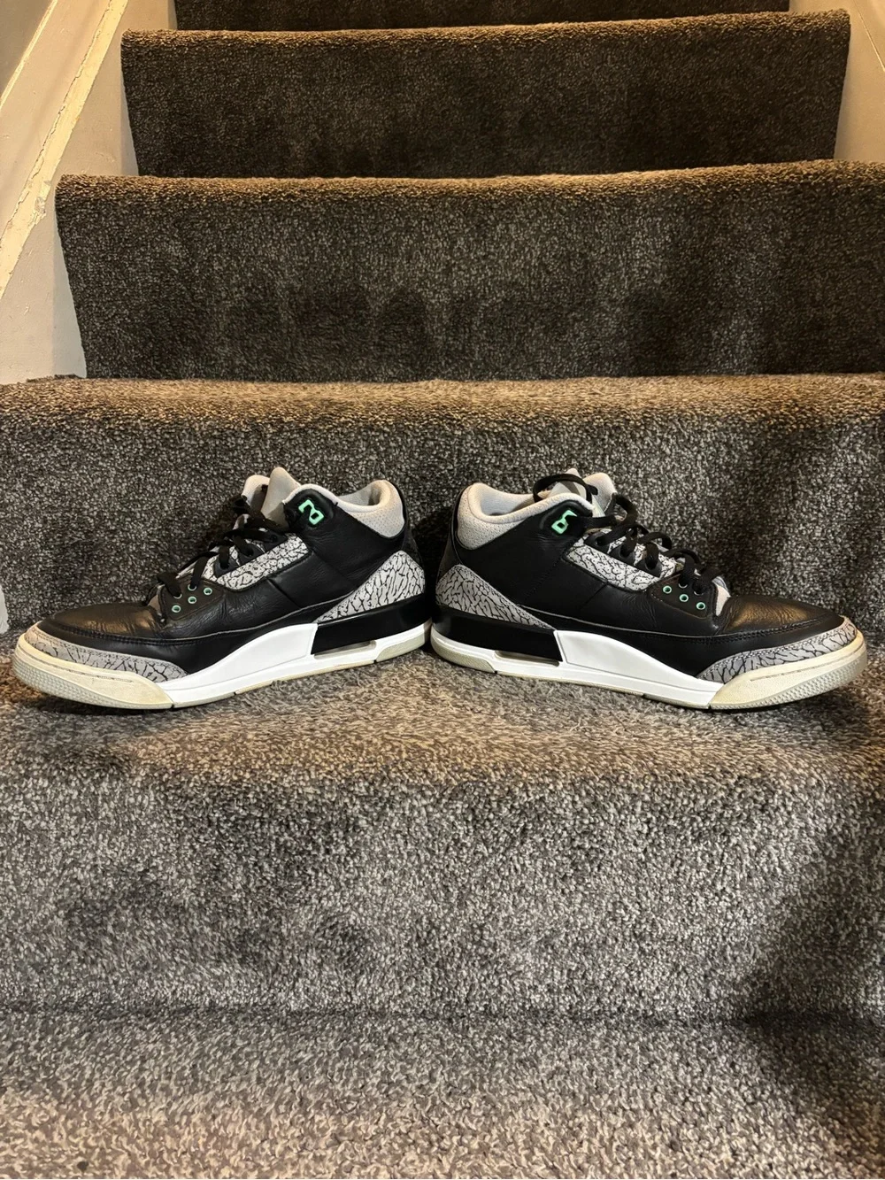 Air Jordan 3 Retro ‘Green Glow